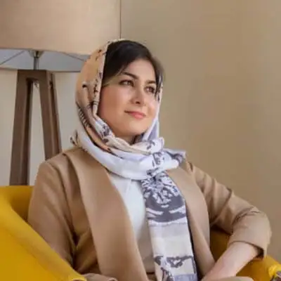 دکتر مریم حاجی بابایی متخصص پوست و مو تهران